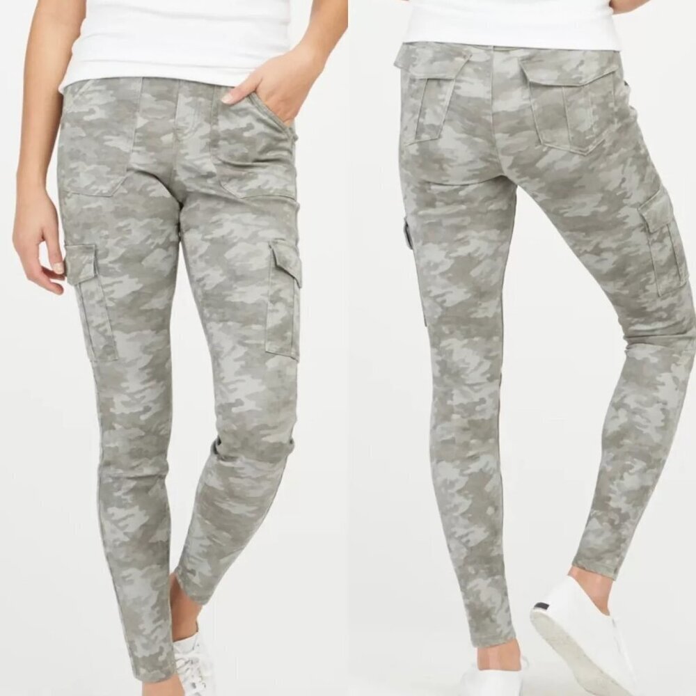 SPANX Camo Print Stretch Twill Ankle Cargo Pants. Sz: 1X